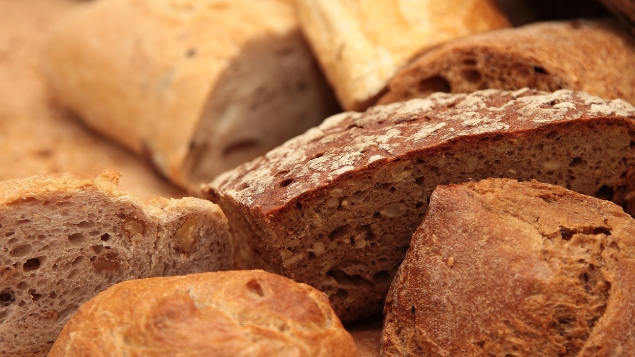 bread-ge25113542_1280